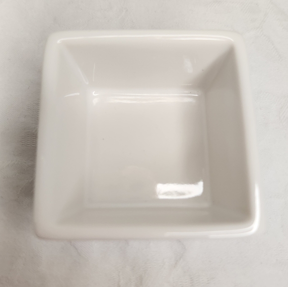 Japanese Lucky Porcelain Dish - Picture 4 of 7